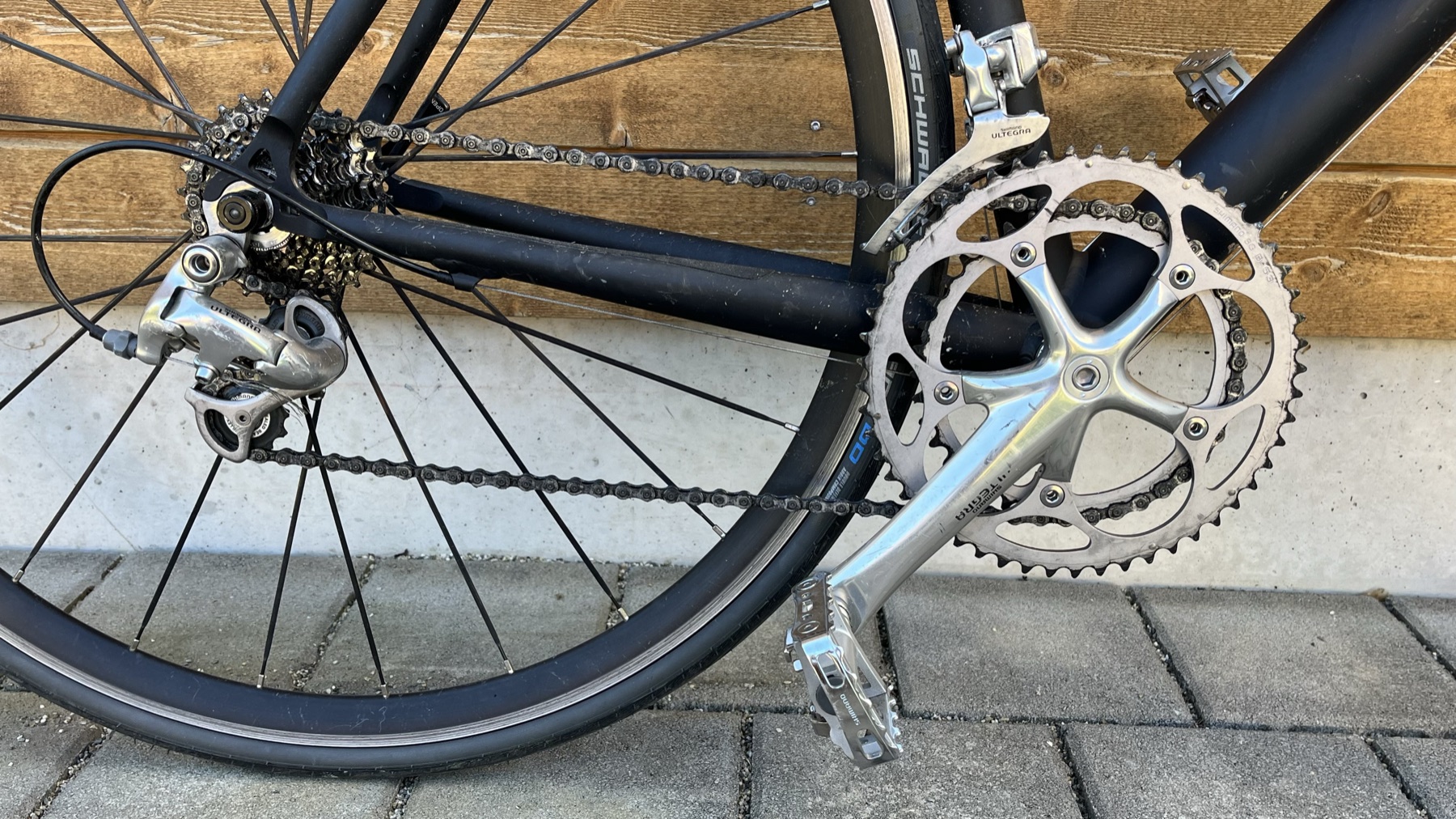 Antrieb mit Shimano-Ultegra-Kurbel und Schaltwerk